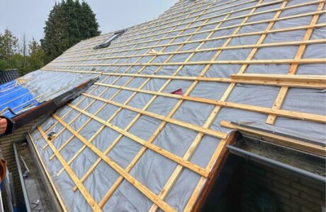 Zijn de dampopen folies van SuperFOIL waterdicht?